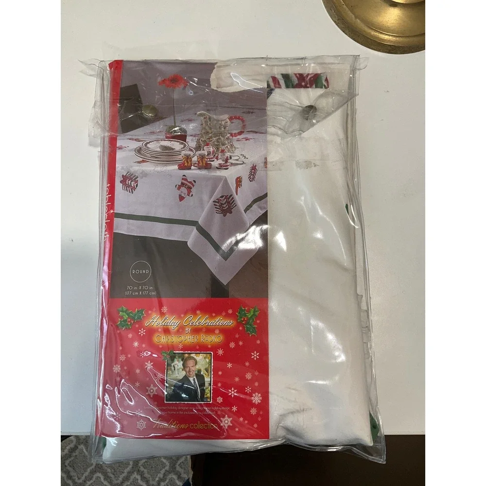 Christopher Radko Christmas Seasonal Holiday Celebrations Tablecloth White Round
